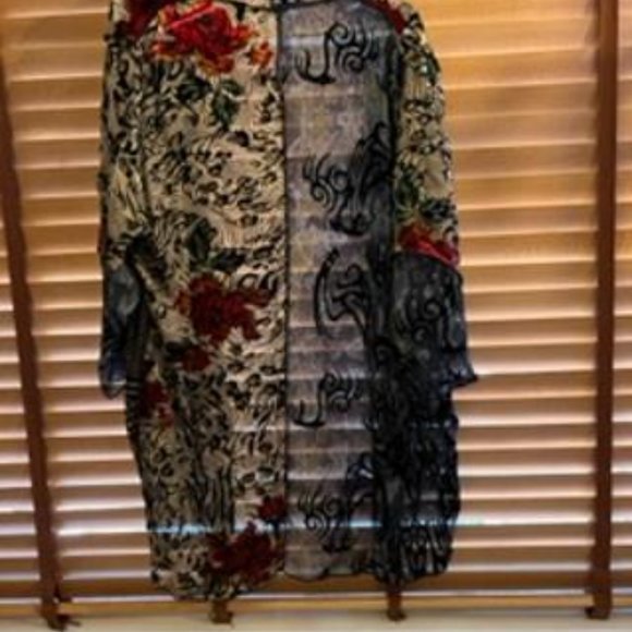 Vintage-inspired and Contemporary Boho Kimono Style Wrap - Picture 2 of 4